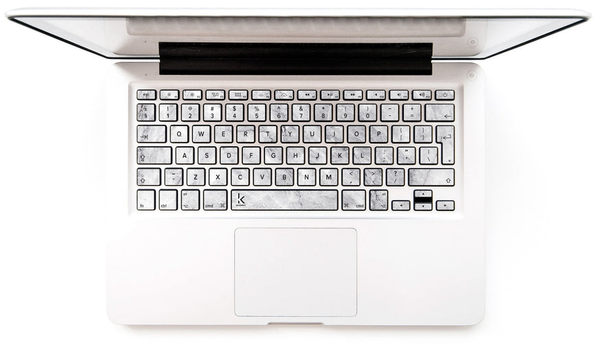 Biało-szare marmurowe naklejki na klawiaturę MacBooka
