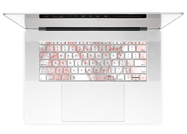 Różowe marmurowe naklejki na klawiaturę MacBooka